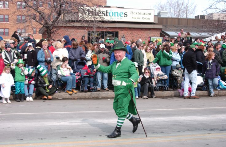 Picture - You Know It's Spring In Rochester When You See A Leprechaun. From Satruday's St. Patrick's Day Parade  Mar 13th 2005 POD. - Rochester NY Picture Of The Day from RocPic.Com fall winter spring summer pictures photos images people buildings events concerts festivals photo image at new images daily Rochester New York Fall I Love NY I luv NY Rochester New York 2004 POD view picture photo image pictures photos images