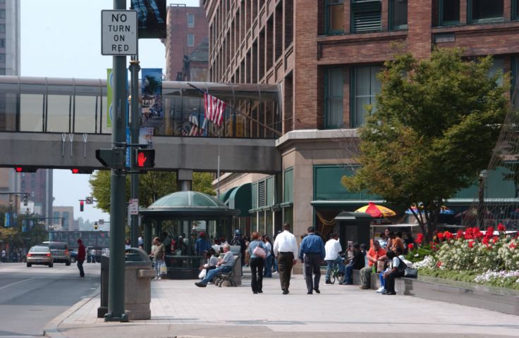 Picture East Main St. Rochester NY. Sep 17th 2004 POD. - Rochester NY Picture Of The Day from RocPic.Com summer fall winter spring pictures photos images people buildings events concerts festivals photo image at new images daily Rochester New York Fall I Love NY I luv NY Rochester New York Jan 2004 POD Winter view picture photo image pictures photos images