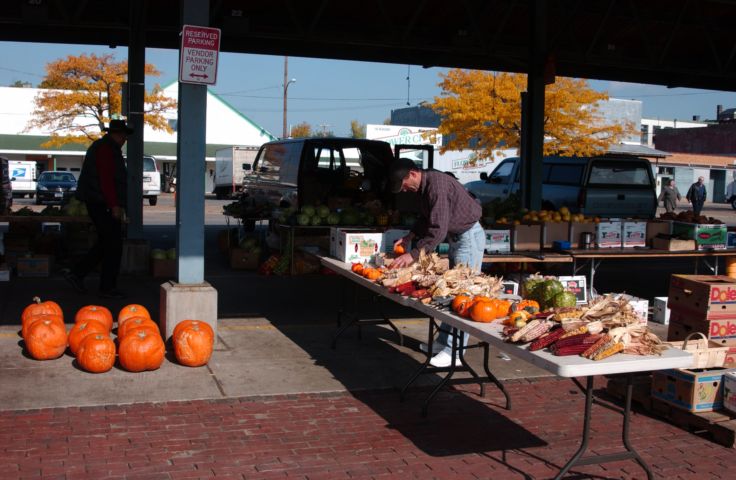 Picture - Fall Harvest At The Public Market. Rochester NY Oct 27th 2004 POD. Rochester NY - Rochester NY Picture Of The Day from RocPic.Com fall winter spring summer pictures photos images people buildings events concerts festivals photo image at new images daily Rochester New York Fall I Love NY I luv NY Rochester New York 2004 POD view picture photo image pictures photos images