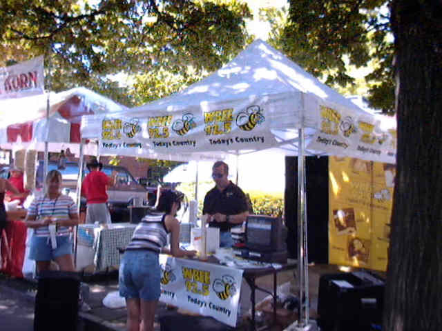 Rochester Radio Stations At The 25th Annual Park Ave Fest Rochester New York August 3rd & 4th 2001