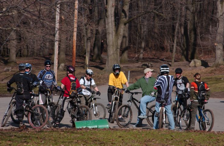 Picture Mountain Bike Riders, Cobbs Hill Park And Recreation Center. Fresh 3:37 PM  Mar 28th 2004 POD. - Rochester NY Picture Of The Day from RocPic.Com winter spring summer fall pictures photos images people buildings events concerts festivals photo image at new images daily Rochester New York Fall I Love NY I luv NY Rochester New York Jan 2004 POD Winter view picture photo image pictures photos images